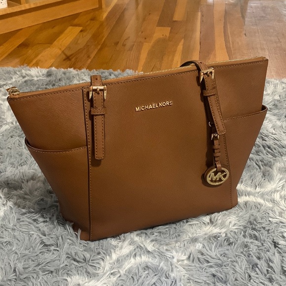 Michael Kors Bag - Picture 2 of 16